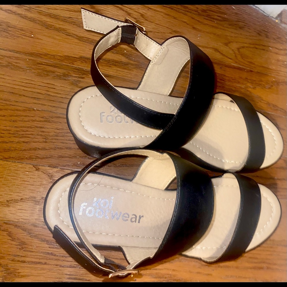 Black leather platform sandals